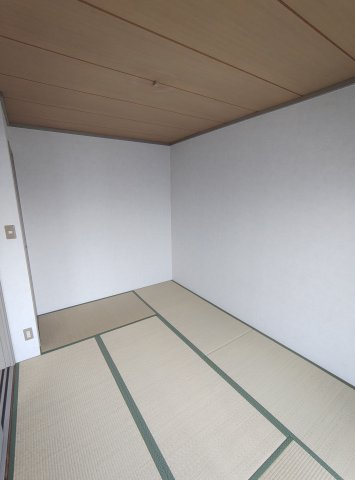 コーポ岡田の寝室