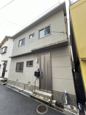 下山手通7丁目貸家Bの外観