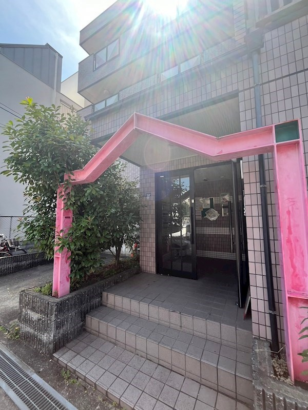 ティーオーコート花川のエントランス
