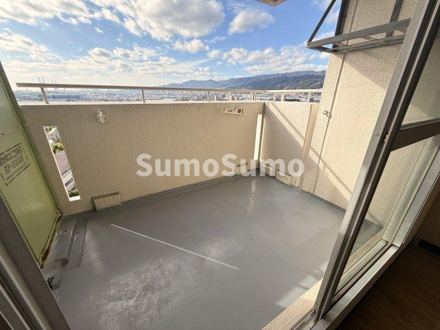 芦屋浜高層（若葉） 2号棟のバルコニー