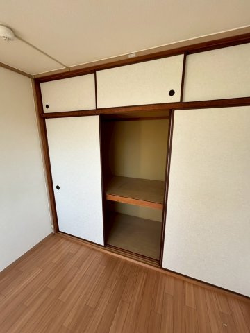 芦屋浜高層（若葉） 2号棟の収納
