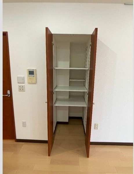 ロイヤルパークス千種の収納