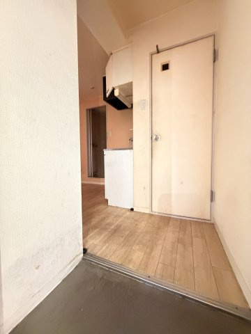グランディアみなと六甲の玄関