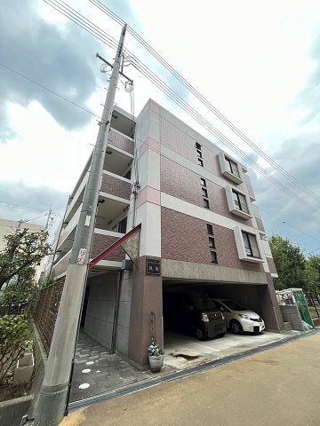 ガーデンプレイス夙川の駐車場