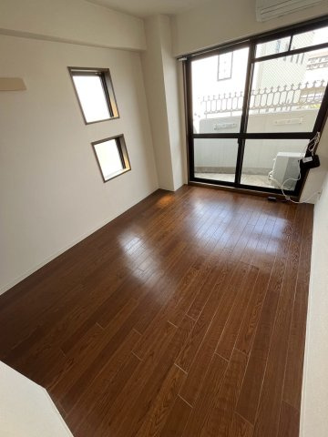 ガーデンプレイス夙川の居間・リビング