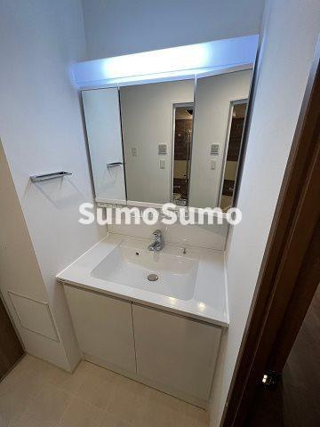 スプランディッド難波WESTⅢの洗面所