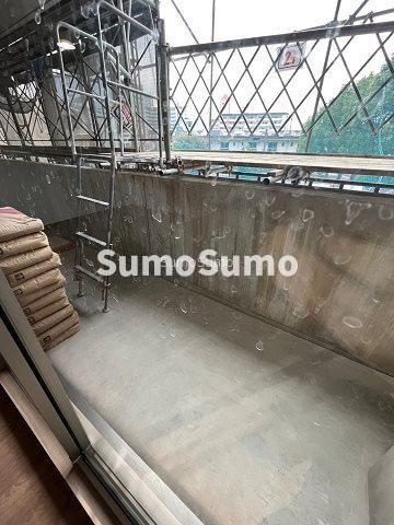 スプランディッド難波WESTⅢのバルコニー