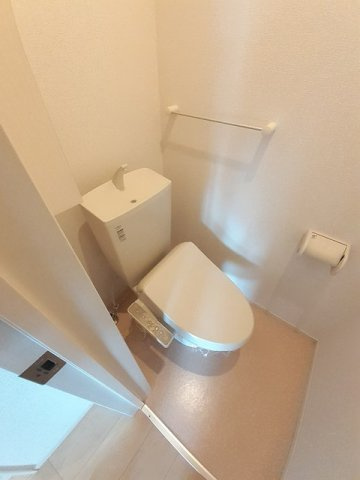 ソレイユＫＡＷＡＢＡＴＡⅡのトイレ
