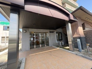 レークサイド佐倉マンションのエントランス
