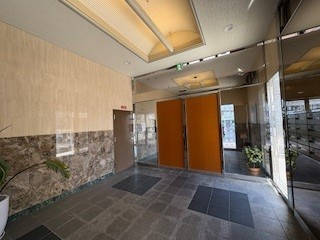 レークサイド佐倉マンションのエントランス