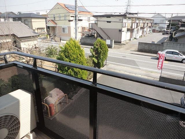 リヴ　イン　コンフォートのバルコニー|陽当たり良好なバルコニーです