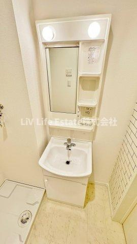 ＬＵＸＩＳひばりヶ丘の洗面所|同仕様写真