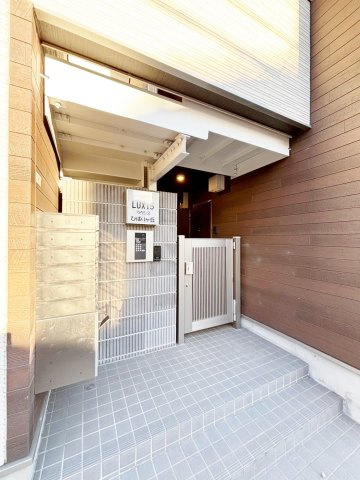 ＬＵＸＩＳひばりヶ丘の玄関|同仕様写真