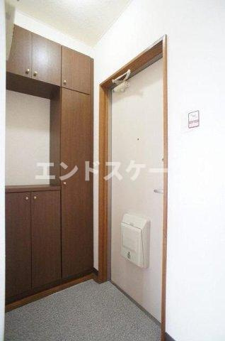 レクサスの玄関|高崎、前橋のお部屋探しはエンドスケープまで！お客様の理想お聞かせ下さい♪