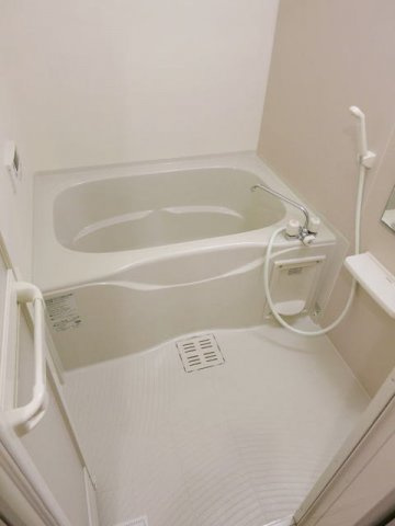 プリムラⅡの浴室|お風呂で日々の疲れを落としましょう
