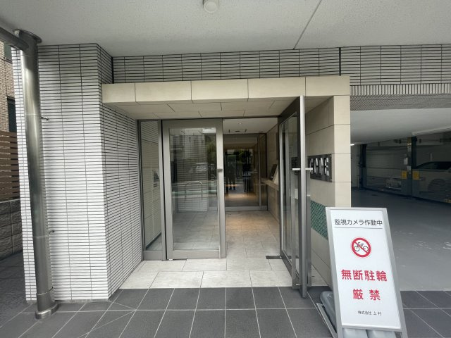 ＣＯＤＥ西宮甲子園口のエントランス