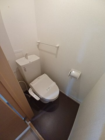メゾン・ド・ソレイユのトイレ|コンパクトで使いやすいトイレです
