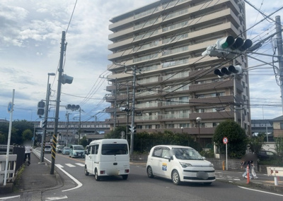 【外観】 | ディースクエアさがみ野 | 外観はマンション管理がされているかの目安になります。築年数が古いと、壁面は劣化してひび割れが生じることも！建物が古びていても細かいところが修繕されていると、きちんと管理されているなぁと感じるでしょう。