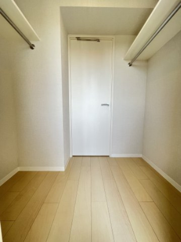 seawave東綾瀬の収納|同タイプ別部屋写真・床壁の色柄は異なる可能性があります