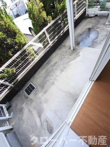 サニーハイツ今津の庭
