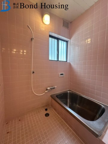 リフォーム素材の中古戸建　二見町西二見　築33年の浴室