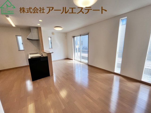 姫路市網干区浜田　　山陽電鉄「網干駅」徒歩13分の居間・リビング