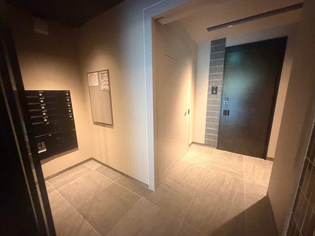 ８０ＨＯＵＳＥのロビー