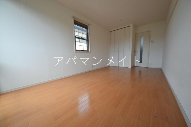 【子供部屋】 | リバーサイドイズミ | 戸塚周辺ならアパマンメイトへＬｅｔｓ Ｇｏ ！
