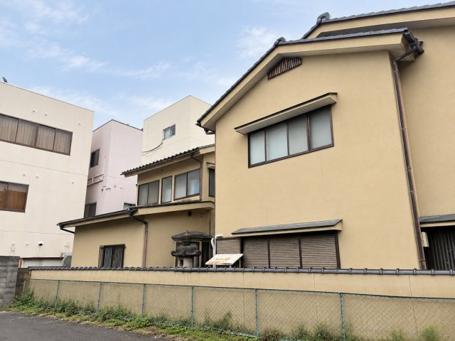 敦賀市本町1丁目中古住宅の外観