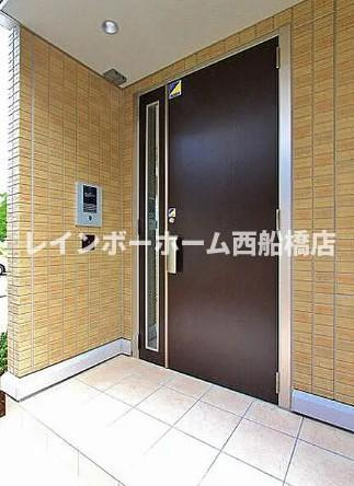 オーラ新浦安のエントランス