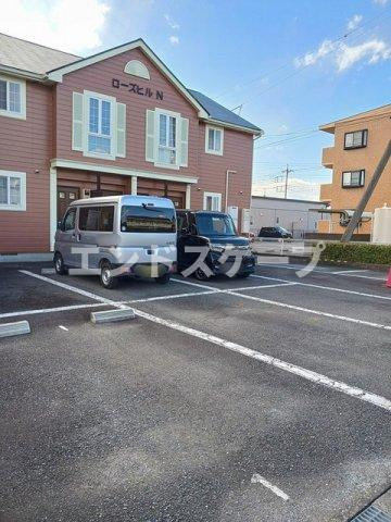 ローズヒルＮの駐車場|高崎、前橋のお部屋探しはエンドスケープまで！お客様の理想お聞かせ下さい♪
