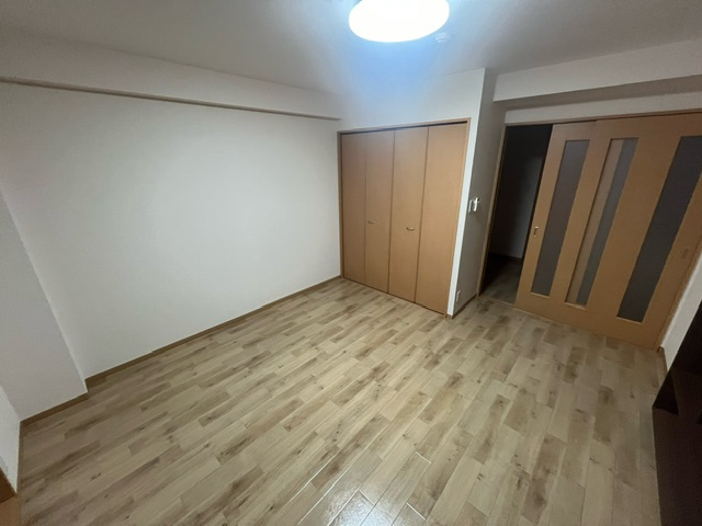 【寝室】