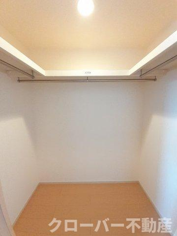 ハイツマル木　Ｆの収納