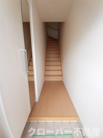 ハイツマル木　Ｆの玄関