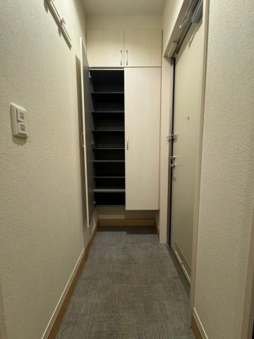 Akarenga浅草の玄関