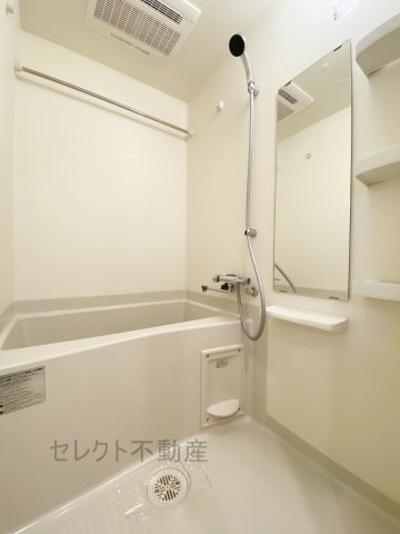 プレサンス栄ブリオの浴室