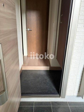 ラリュール清川Ａの玄関