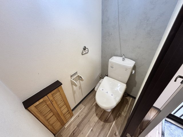 コーポラル三宝のトイレ
