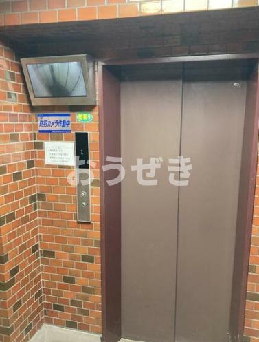 ライオンズマンション万世町第二のエントランス
