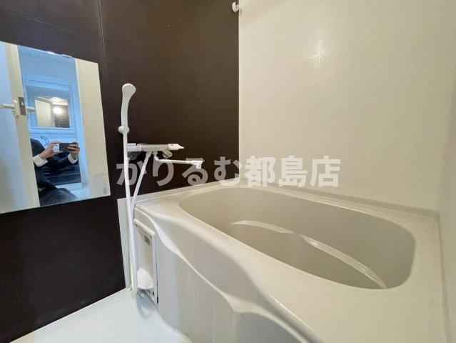 アドラブールKIKIの浴室