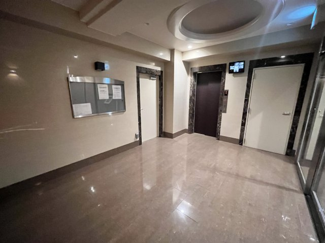 門司ポロニア弐番館のロビー