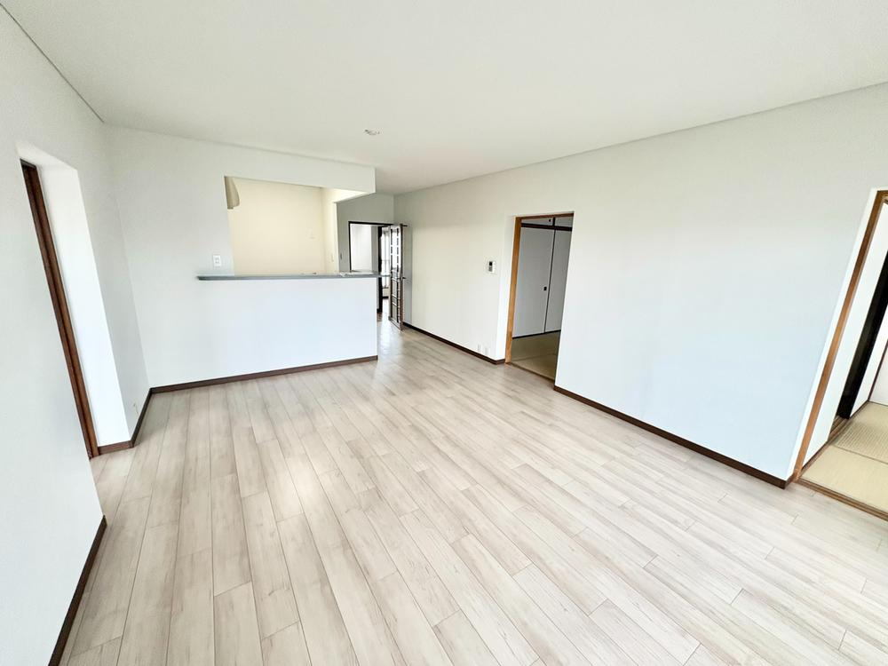 グリーンタウン東香里マンションC棟のキッチン|LDK13.0帖
■物件内覧・資金計画相談・住宅ローン相談、リフォーム相談、お問合せ受付中■
※当日・翌日のご内覧、ご相談はお電話でのお問合せがスムーズです！