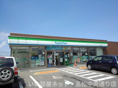 【周辺】 | ハイツマル木　Ｆ | ファミリーマート綾歌町岡田上店まで650m