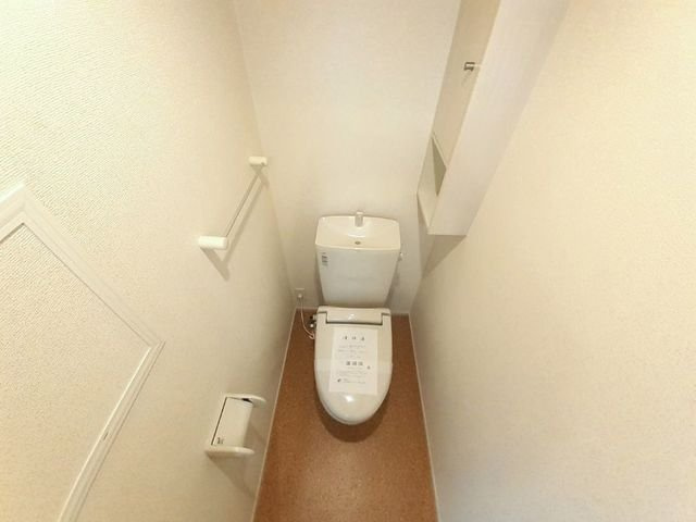 【トイレ】 | グレイス | 落ち着いた色調のトイレです
