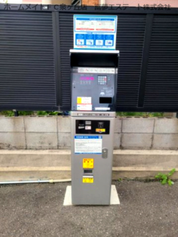 アンプルールクラージュCUREの駐車場