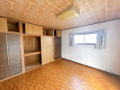 【洋室】 | 岩国市牛野谷町３丁目戸建 | ２階洋室約8.75帖
