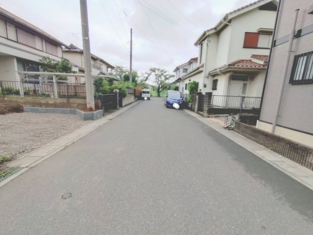 【前面道路含む現地写真】 | 北足立郡伊奈町栄6丁目　売地 | 南側前面道路