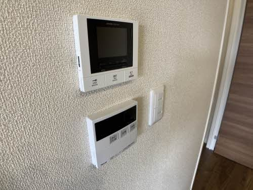 メゾン宝町の居間・リビング