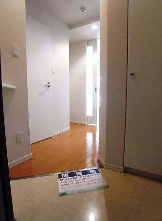 ボンナチュール入谷の玄関
