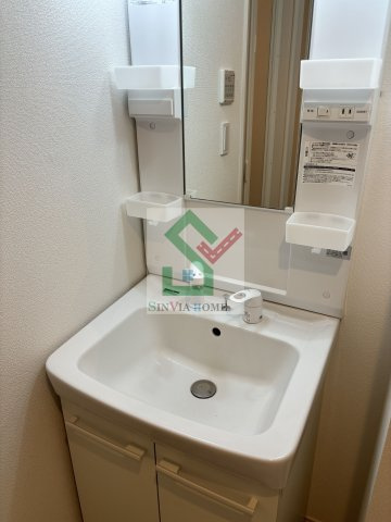 エクセラン所沢の独立洗面台
